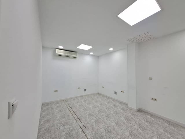 Commercial for sale in Bellas Vistas, Madrid city - € 250,000 (Ref: 9366974)