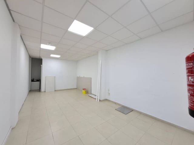 Commercial for sale in Bellas Vistas, Madrid city - € 250,000 (Ref: 9366974)