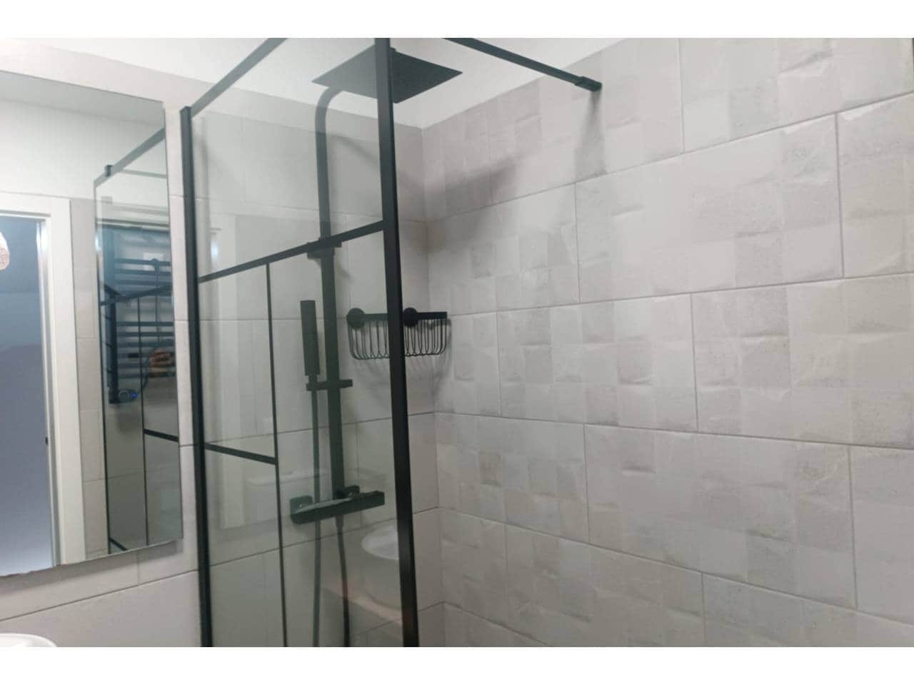 Villa/Maison de 3 chambres à louer à Puerto de la Cruz avec piscine garage - 1 350 € (Ref: 9455908)