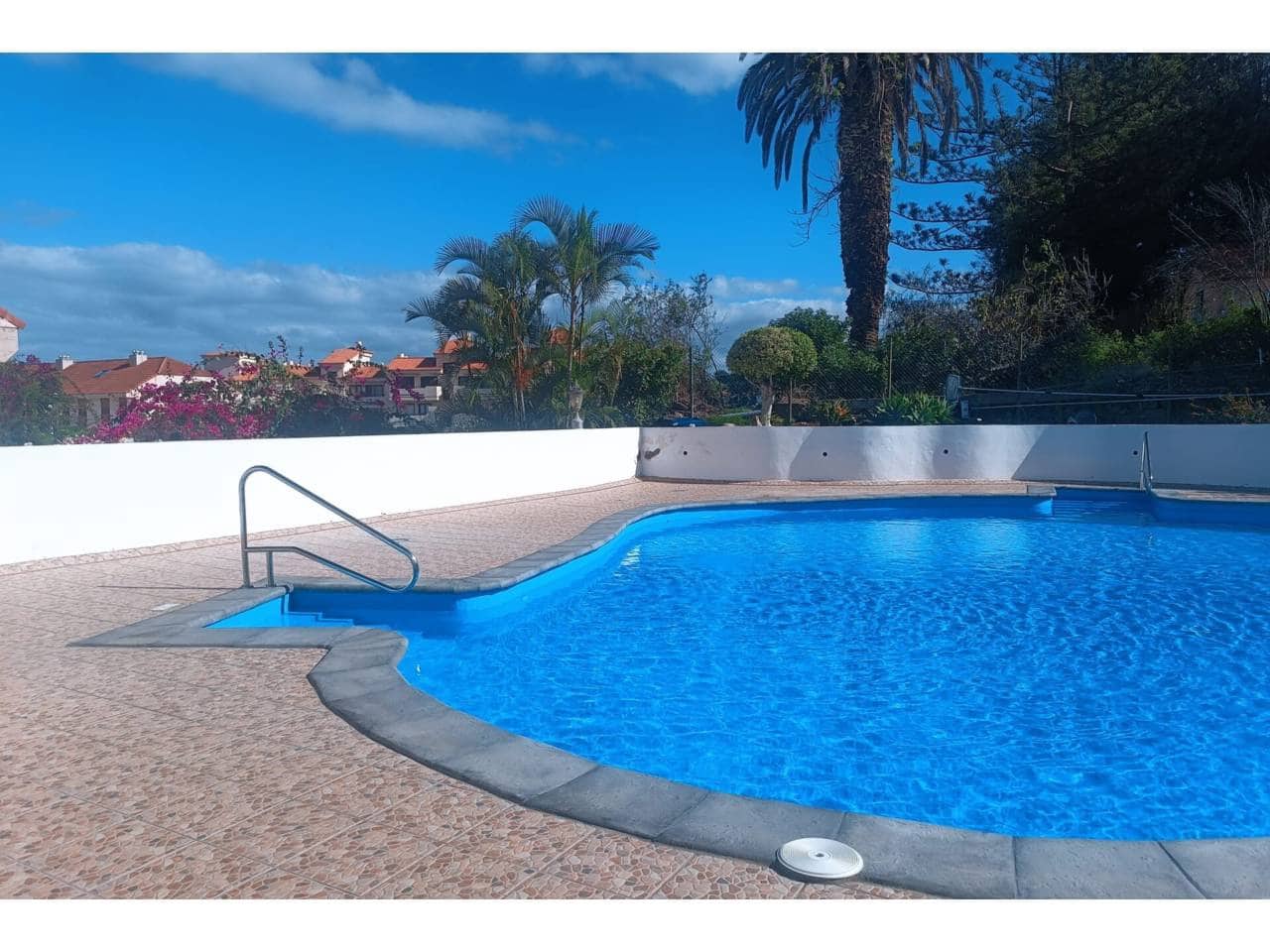Villa/Maison de 3 chambres à louer à Puerto de la Cruz avec piscine garage - 1 350 € (Ref: 9455908)