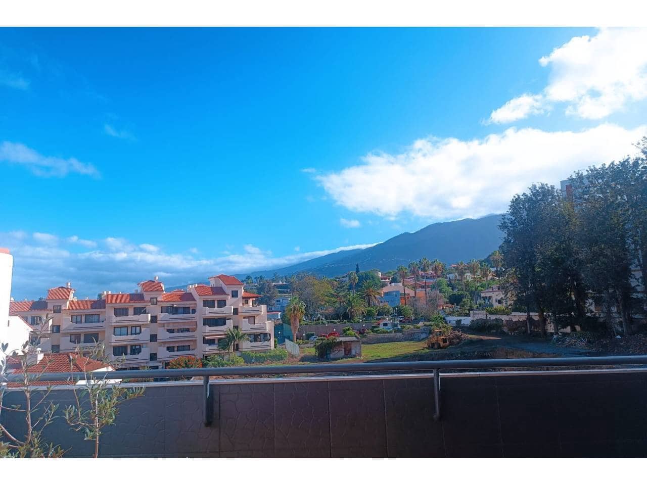 Villa/Maison de 3 chambres à louer à Puerto de la Cruz avec piscine garage - 1 350 € (Ref: 9455908)