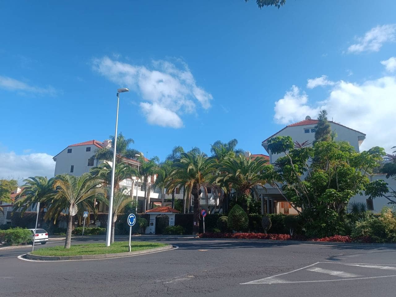 Villa/Maison de 3 chambres à louer à Puerto de la Cruz avec piscine garage - 1 350 € (Ref: 9455908)