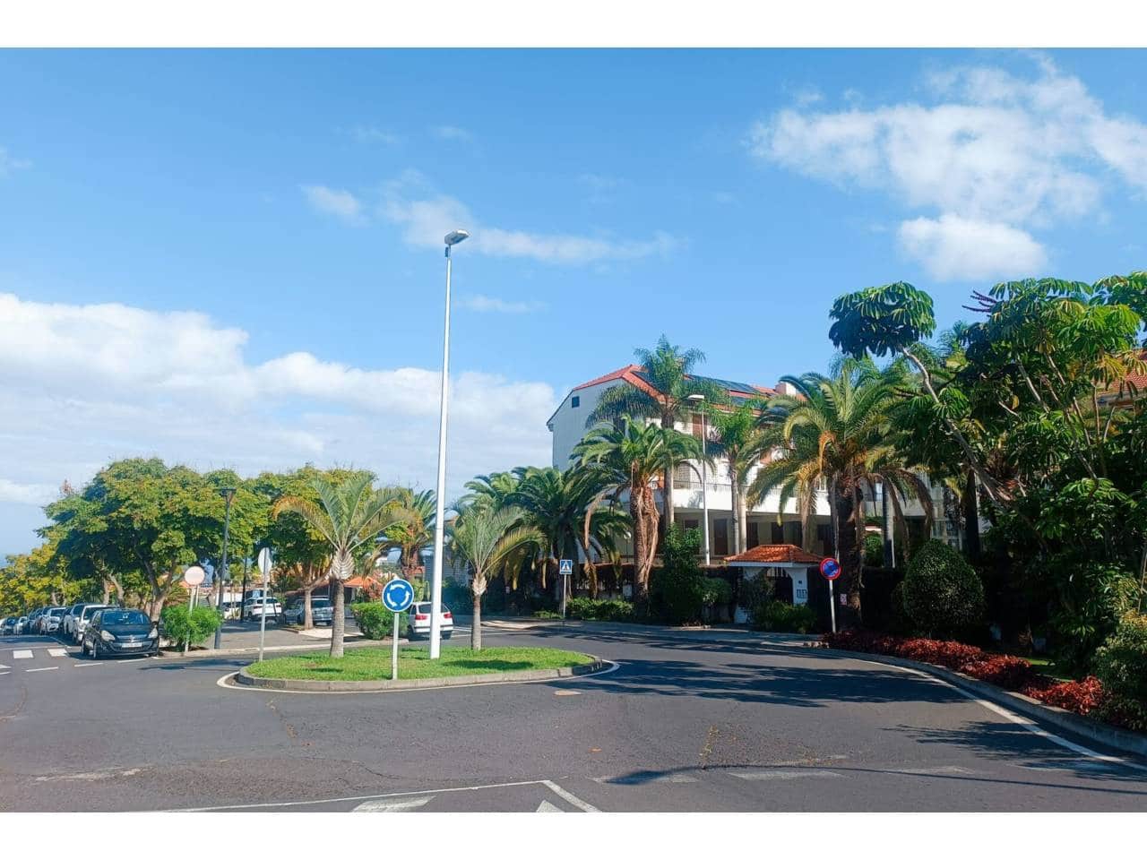 Villa/Maison de 3 chambres à louer à Puerto de la Cruz avec piscine garage - 1 350 € (Ref: 9455908)