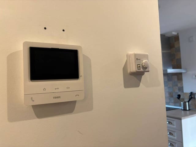 Appartement de 2 chambres à louer à Madrid ville - 1 600 € (Ref: 9461134)