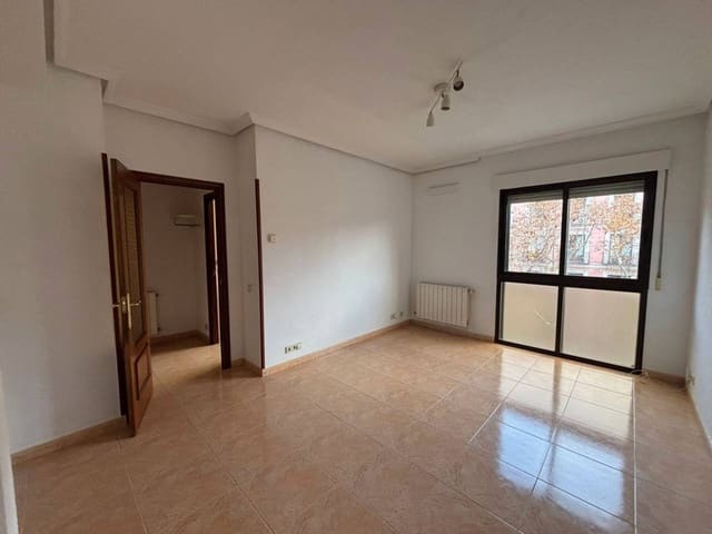 1 sovrum Lägenhet att hyra i Madrid stad - 1 250 € (Ref: 9467955)