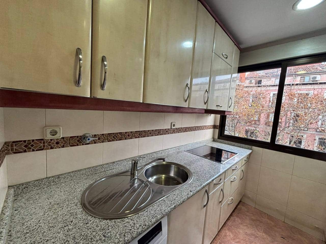 1 bedroom Flat for rent in Madrid city - € 1,250 (Ref: 9467955)