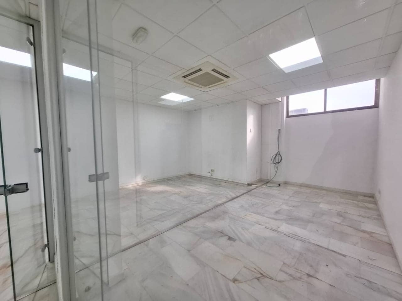 Office for rent in San Sebastian de los Reyes - € 450 (Ref: 9471912)