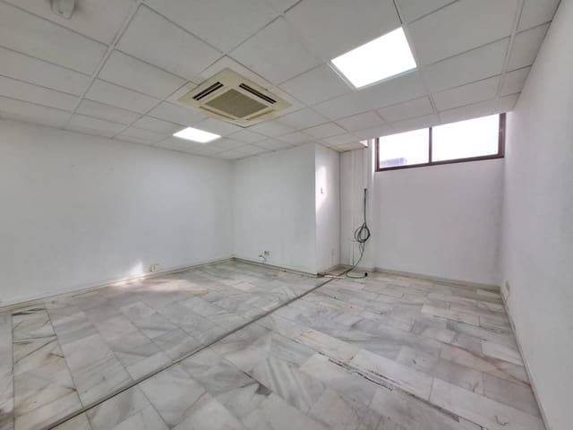 Biuro do wynajęcia w San Sebastián de los Reyes - 450 € (Ref: 9471912)