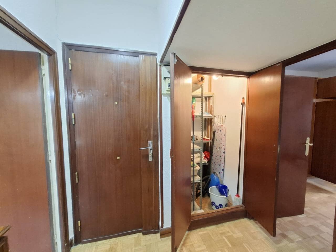 2 bedroom Flat for rent in Madrid city - € 1,100 (Ref: 9488059)