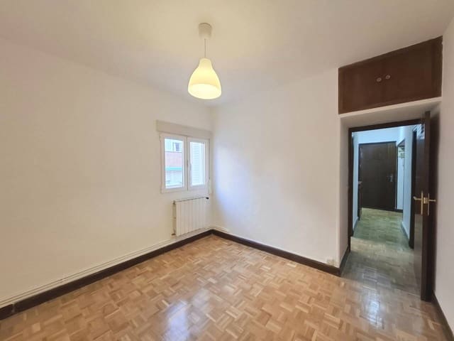 Piso de 2 habitaciones en Madrid ciudad en alquiler - 1.100 € (Ref: 9488059)