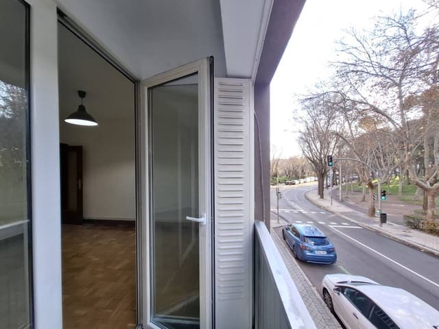 Piso de 2 habitaciones en Madrid ciudad en alquiler - 1.100 € (Ref: 9488059)