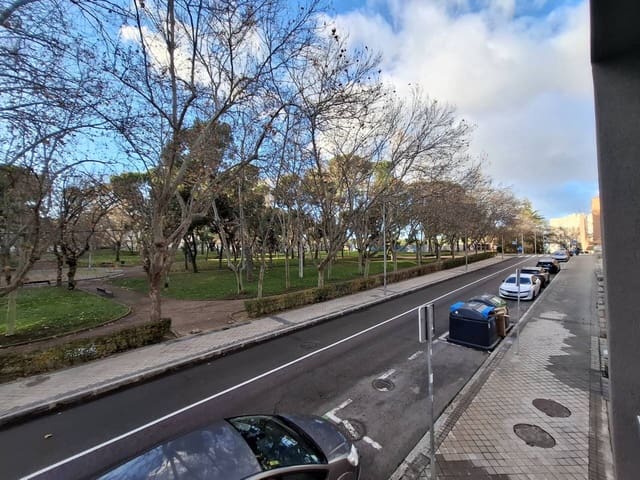 Piso de 2 habitaciones en Madrid ciudad en alquiler - 1.100 € (Ref: 9488059)