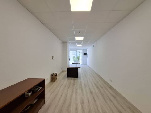 Commercieel te huur in San Sebastián de los Reyes - € 750 (Ref: 9494169)