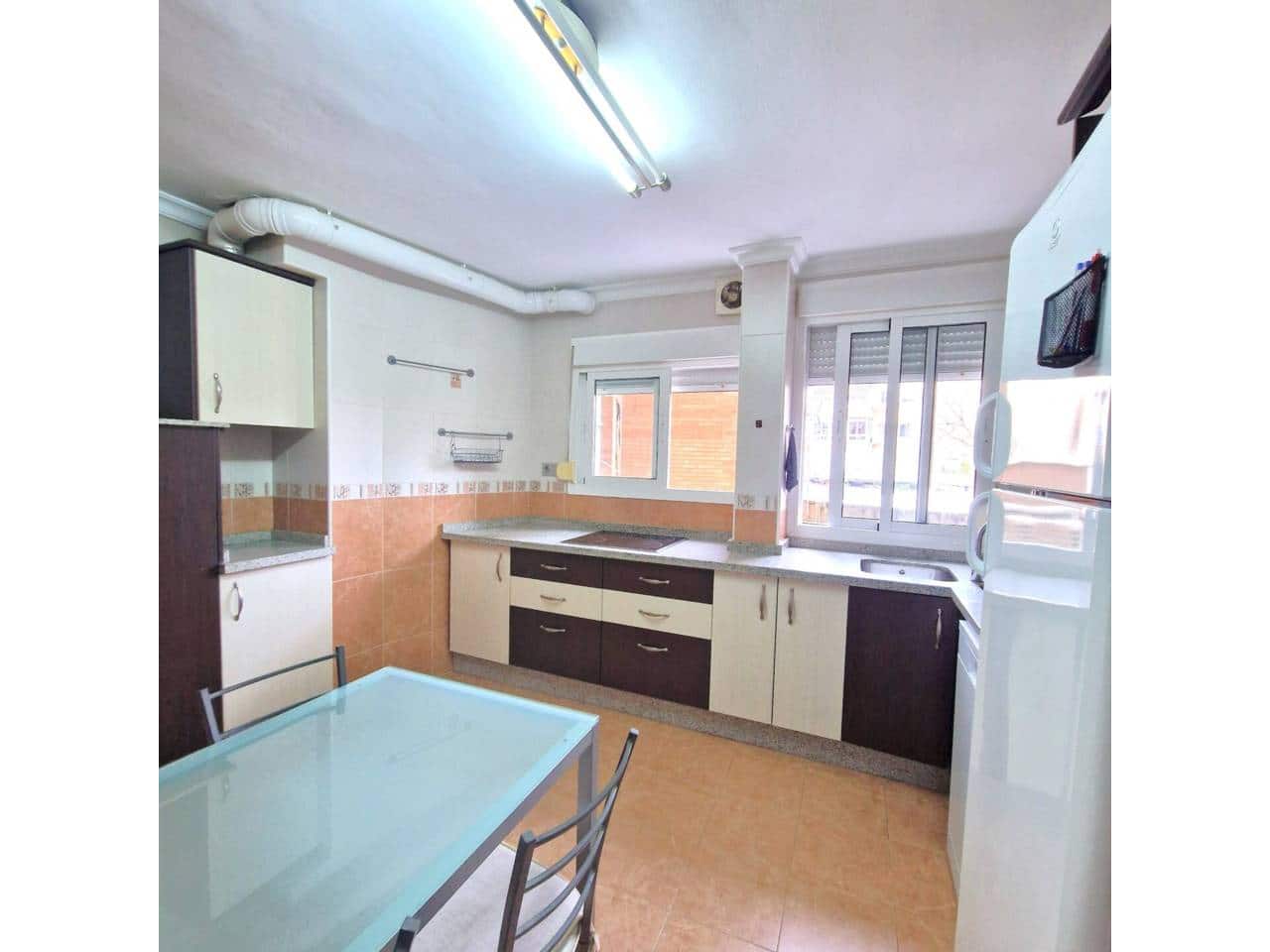 2 Zimmer Wohnung zu vermieten in Malaga Stadt - 990 € (Ref: 9585278)