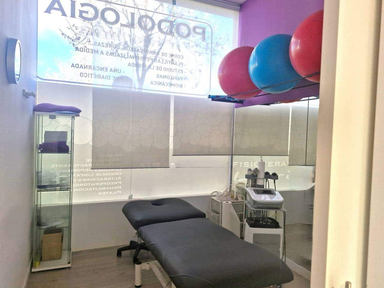 4 makuuhuone Kaupallinen vuokrattavana paikassa Arroyomolinos mukana 
autotalli - 1 700 € (Ref: 9594525)