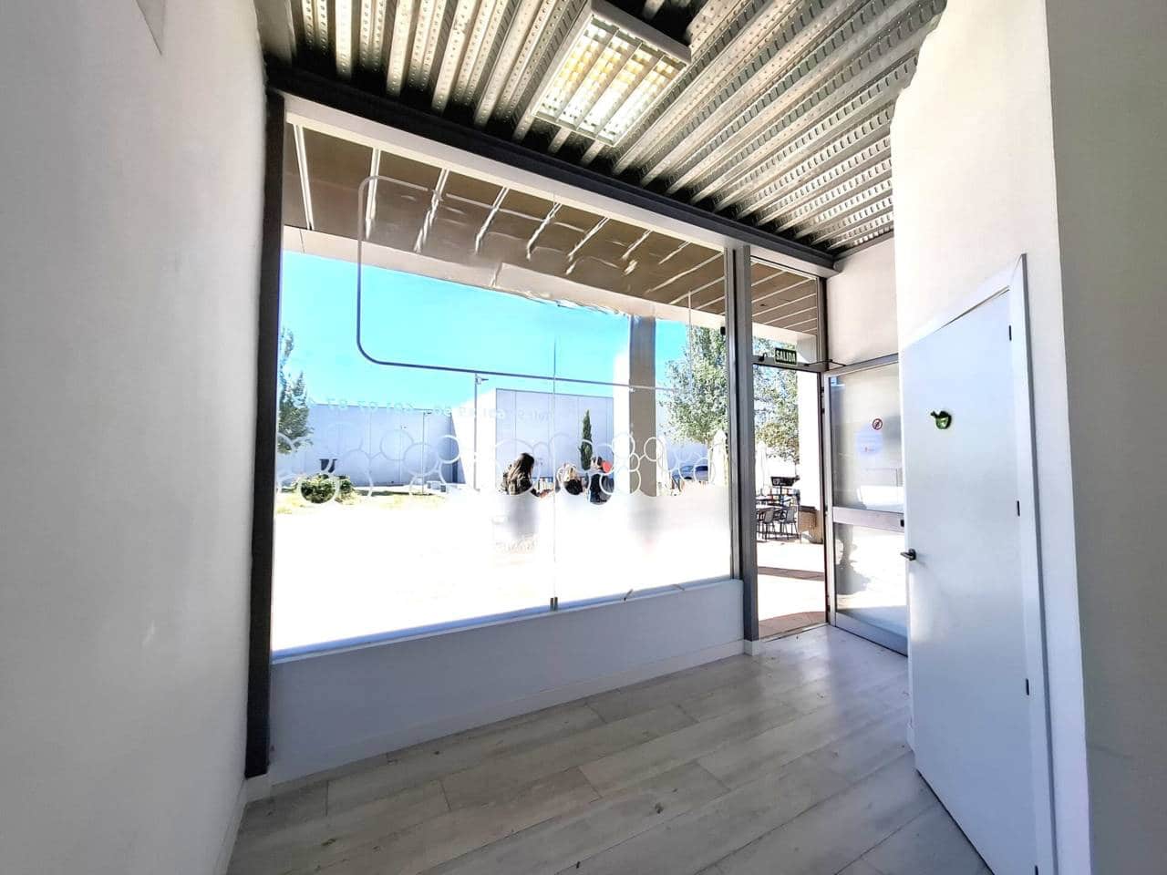 4 soverom Kommersiell til leie i Arroyomolinos med garasje - € 1 500 (Ref: 9594525)