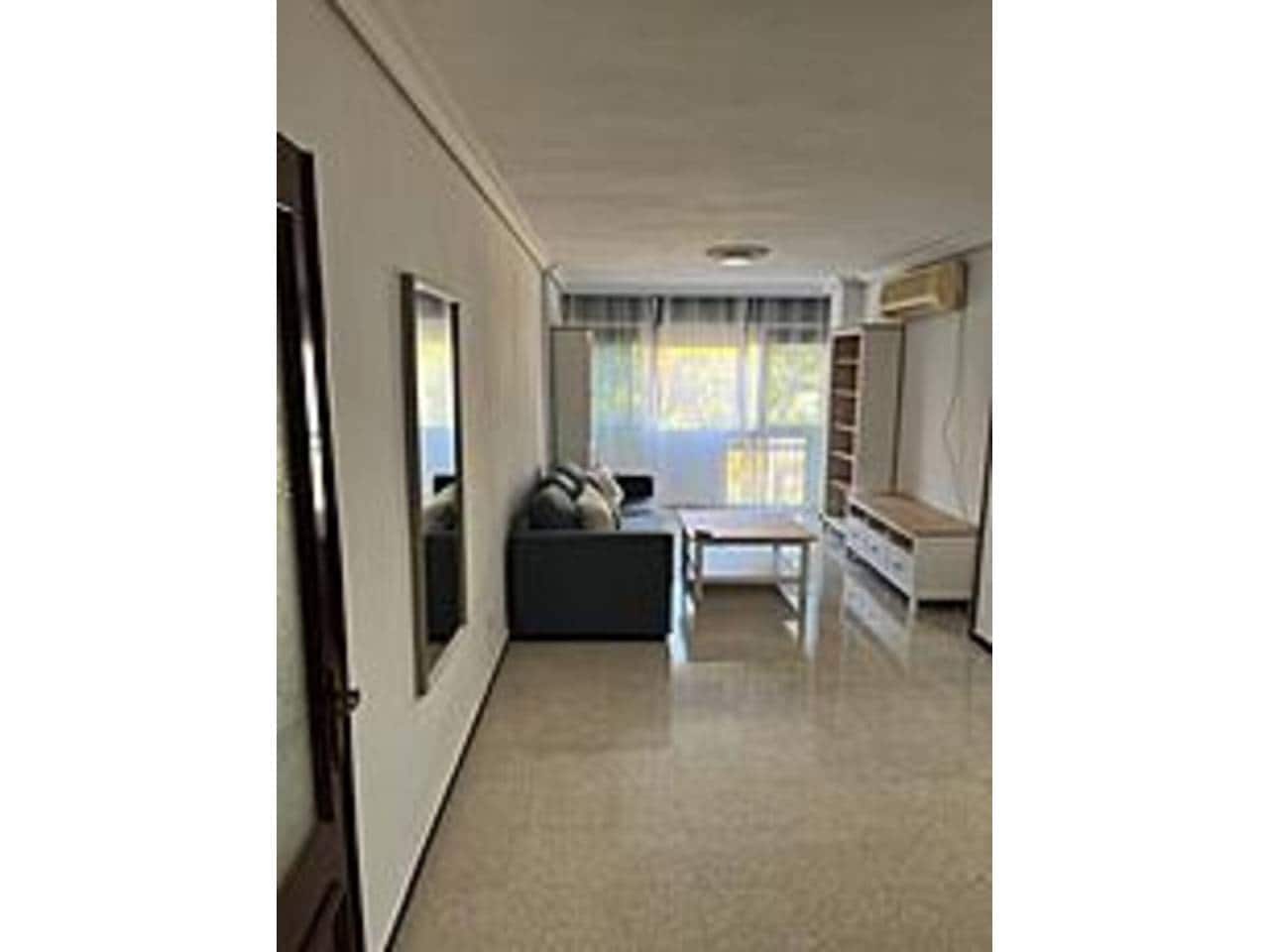 3 quarto Apartamento para arrendar em Sevilha cidade - 950 € (Ref: 9627082)