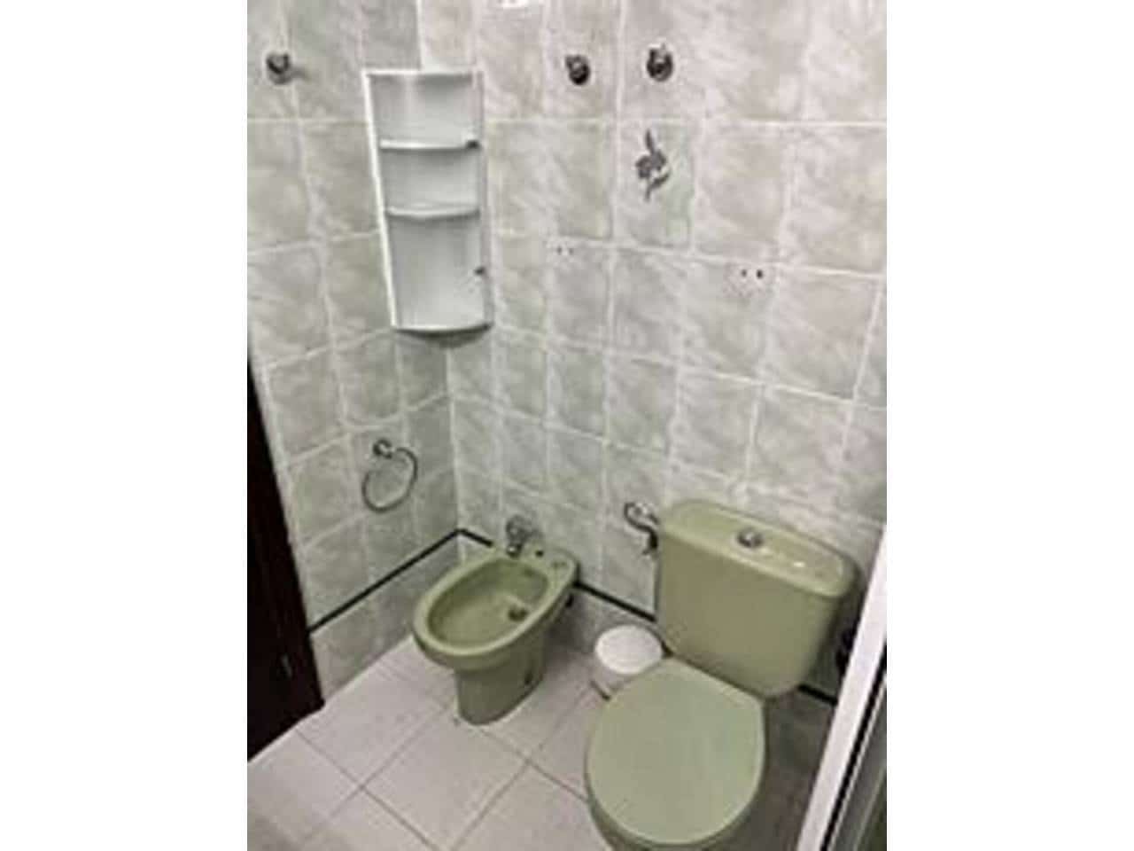 3 quarto Apartamento para arrendar em Sevilha cidade - 950 € (Ref: 9627082)