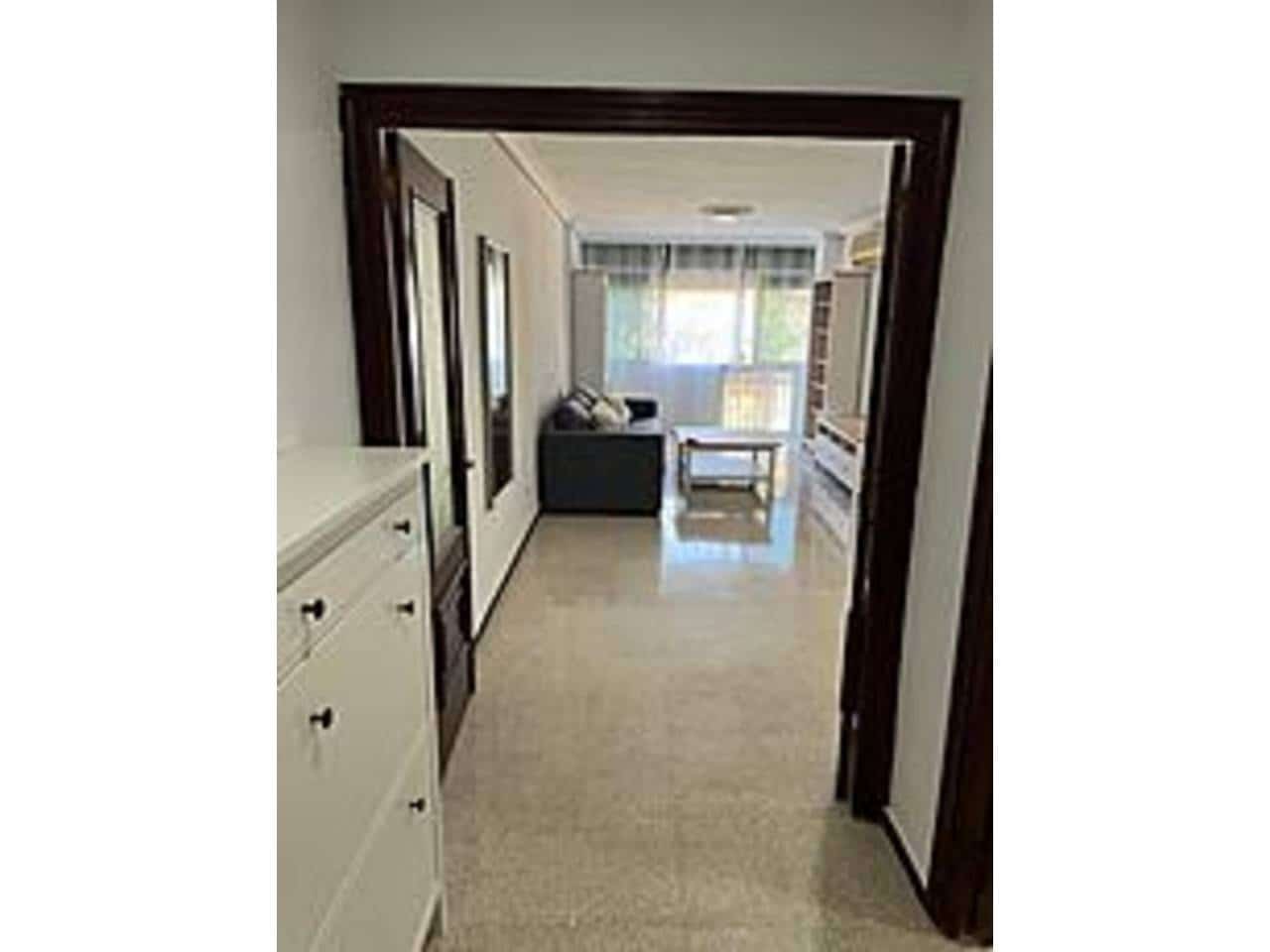 3 quarto Apartamento para arrendar em Sevilha cidade - 950 € (Ref: 9627082)