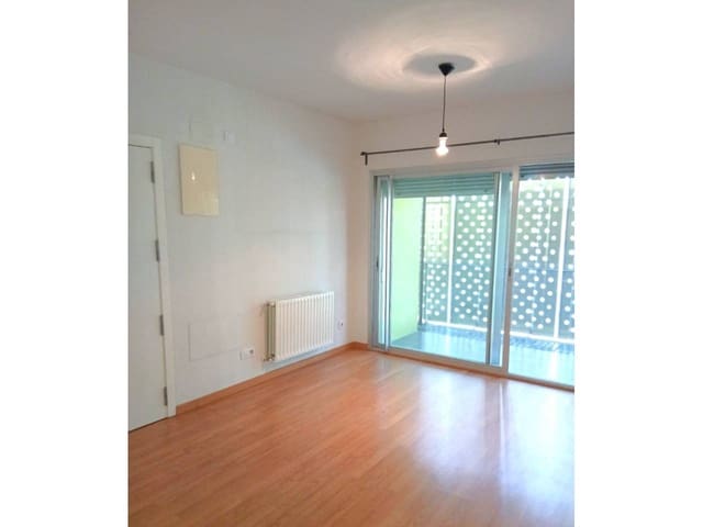 1 soverom Leilighet til leie i Madrid by med garasje - € 917 (Ref: 9654541)