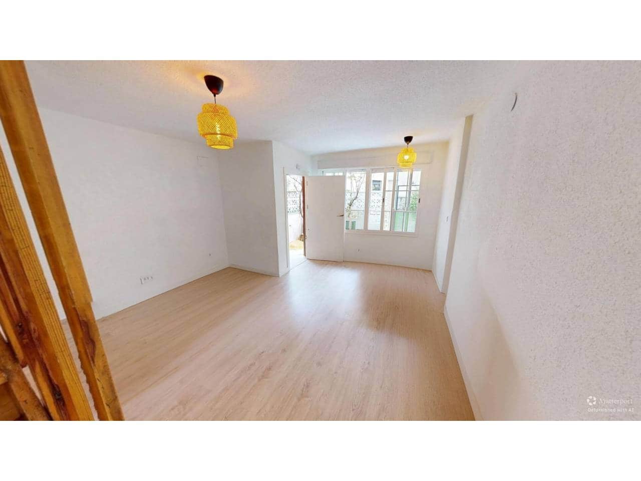 3 bedroom Villa for rent in Madrid city - € 1,500 (Ref: 9676670)