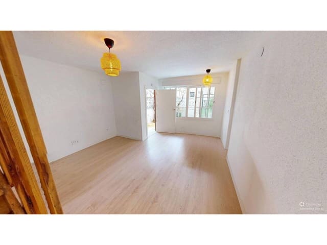 3 bedroom Villa for rent in Apostol Santiago, Madrid city - € 1,500 (Ref: 9676670)