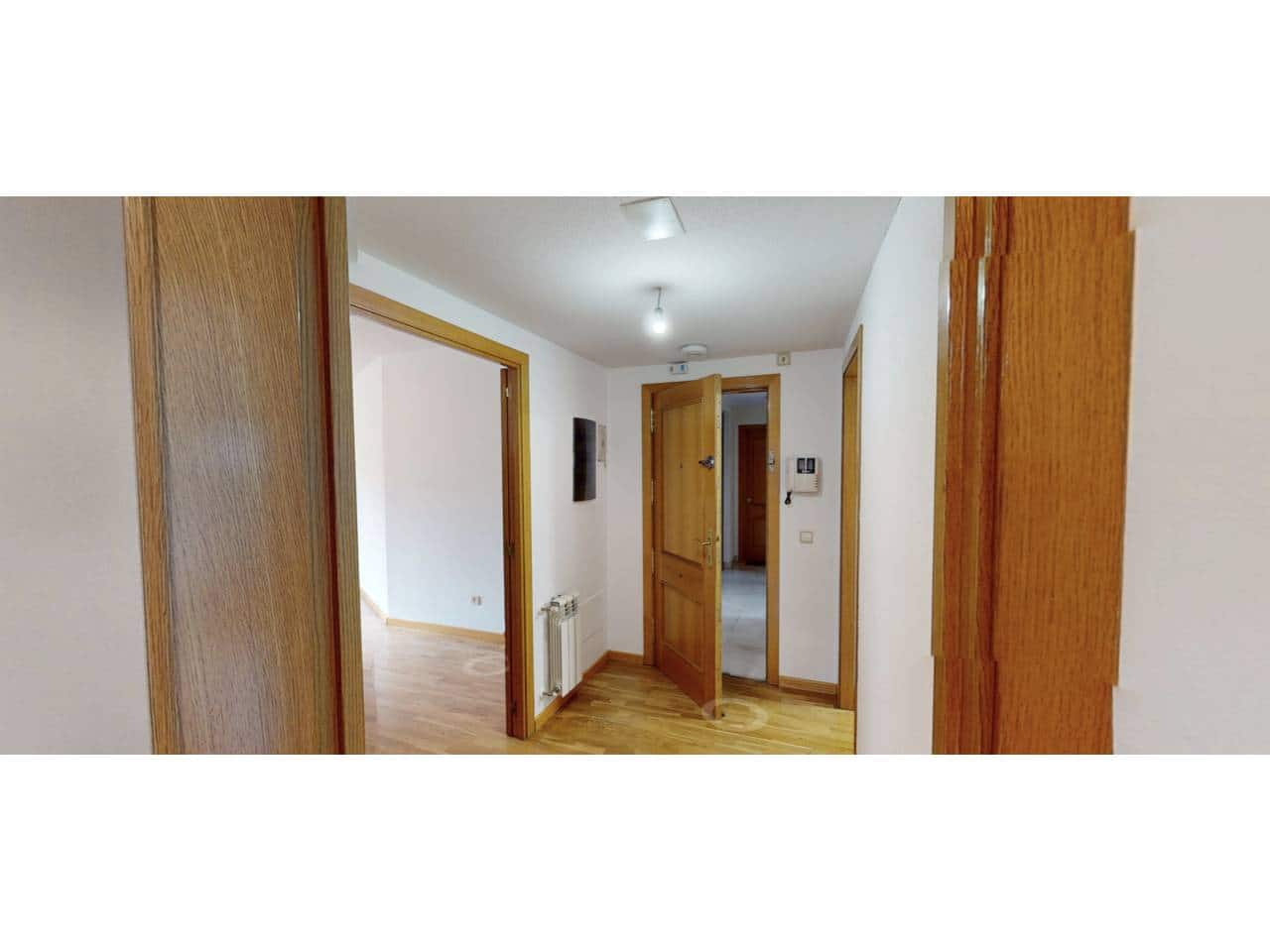 3 bedroom Flat for rent in Pozuelo de Alarcon - € 2,100 (Ref: 9694604)