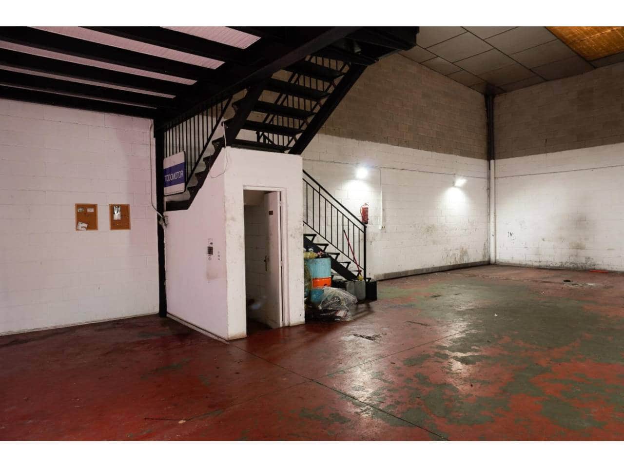 Business for rent in Gines - € 550 (Ref: 9714400)