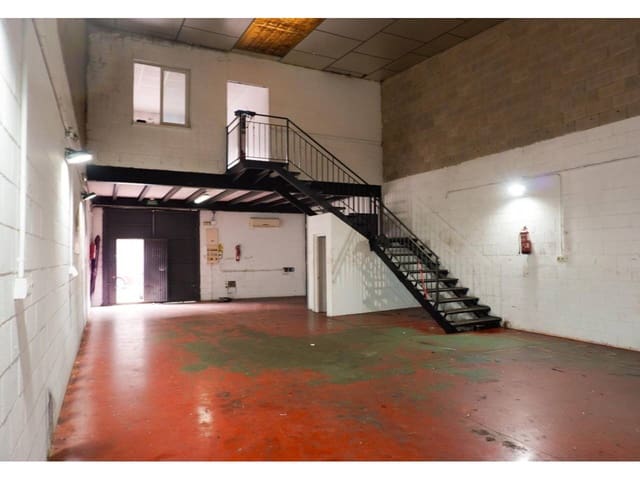 Business for rent in Gines - € 550 (Ref: 9714400)