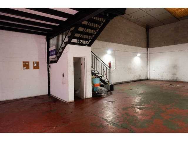 Business for rent in Gines - € 550 (Ref: 9714400)