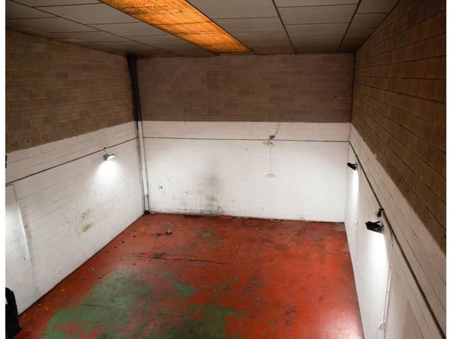 Business for rent in Gines - € 550 (Ref: 9714400)