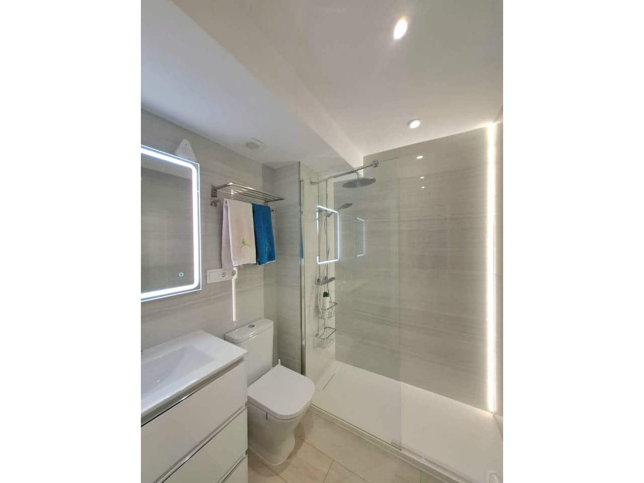 2 bedroom Flat for rent in Madrid city - € 1,500 (Ref: 9726362)