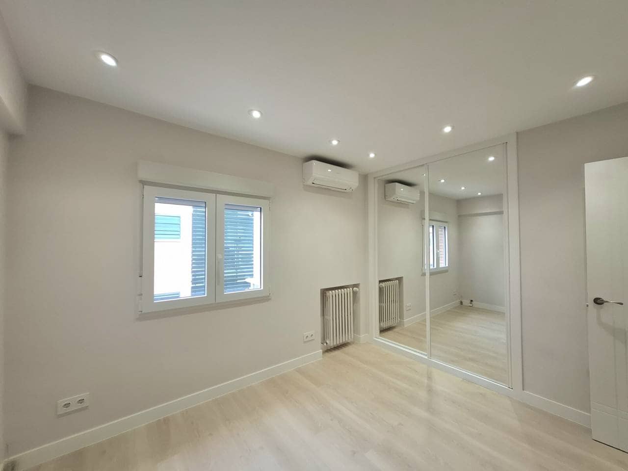 2 bedroom Flat for rent in Madrid city - € 1,500 (Ref: 9726362)