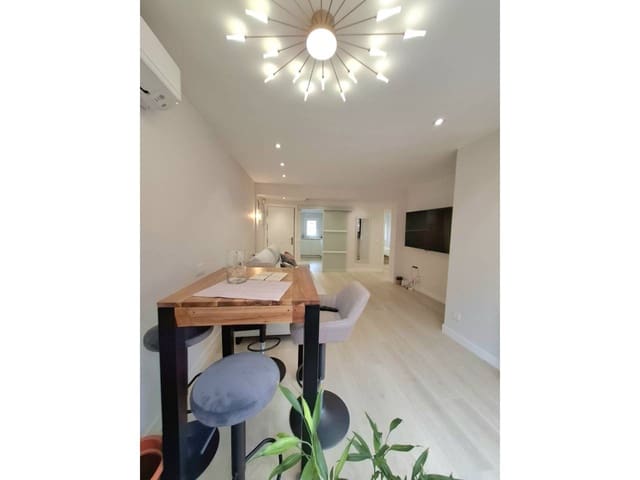 2 slaapkamer Flat te huur in Madrid stad - € 1.500 (Ref: 9726362)