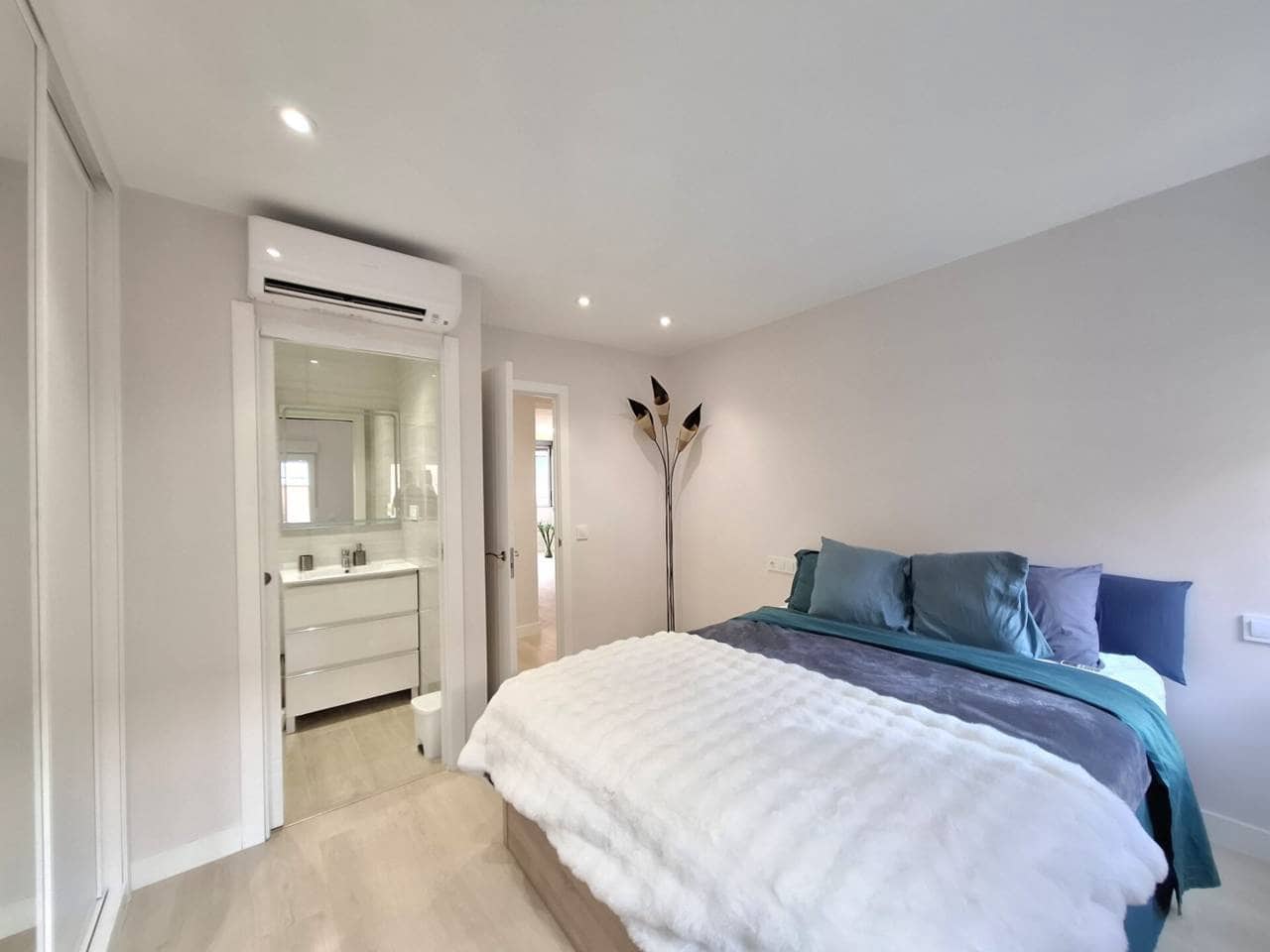 2 bedroom Flat for rent in Madrid city - € 1,500 (Ref: 9726362)