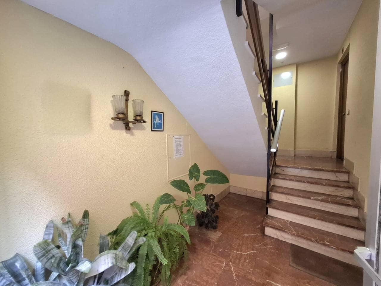 2 bedroom Flat for rent in Madrid city - € 1,500 (Ref: 9726362)