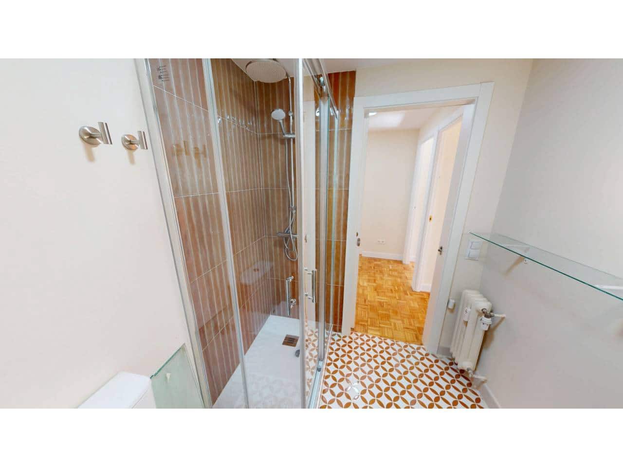 2 bedroom Flat for rent in Madrid city - € 1,400 (Ref: 9761625)