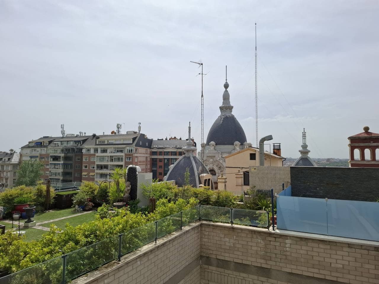 2 sovrum Lägenhet att hyra i Madrid stad - 2 000 € (Ref: 9784503)
