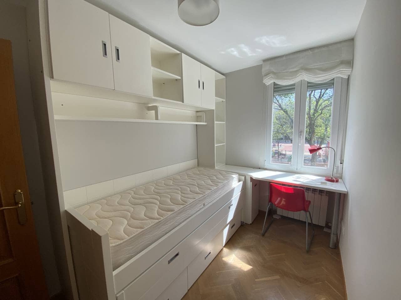 3 makuuhuone Asunto vuokrattavana paikassa Madrid kaupunki - 1 300 € (Ref: 9793905)