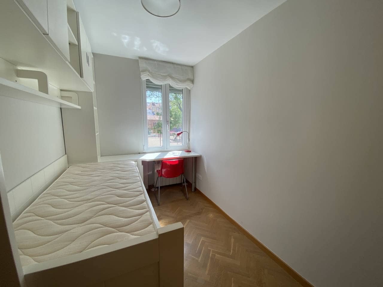 3 makuuhuone Asunto vuokrattavana paikassa Madrid kaupunki - 1 300 € (Ref: 9793905)