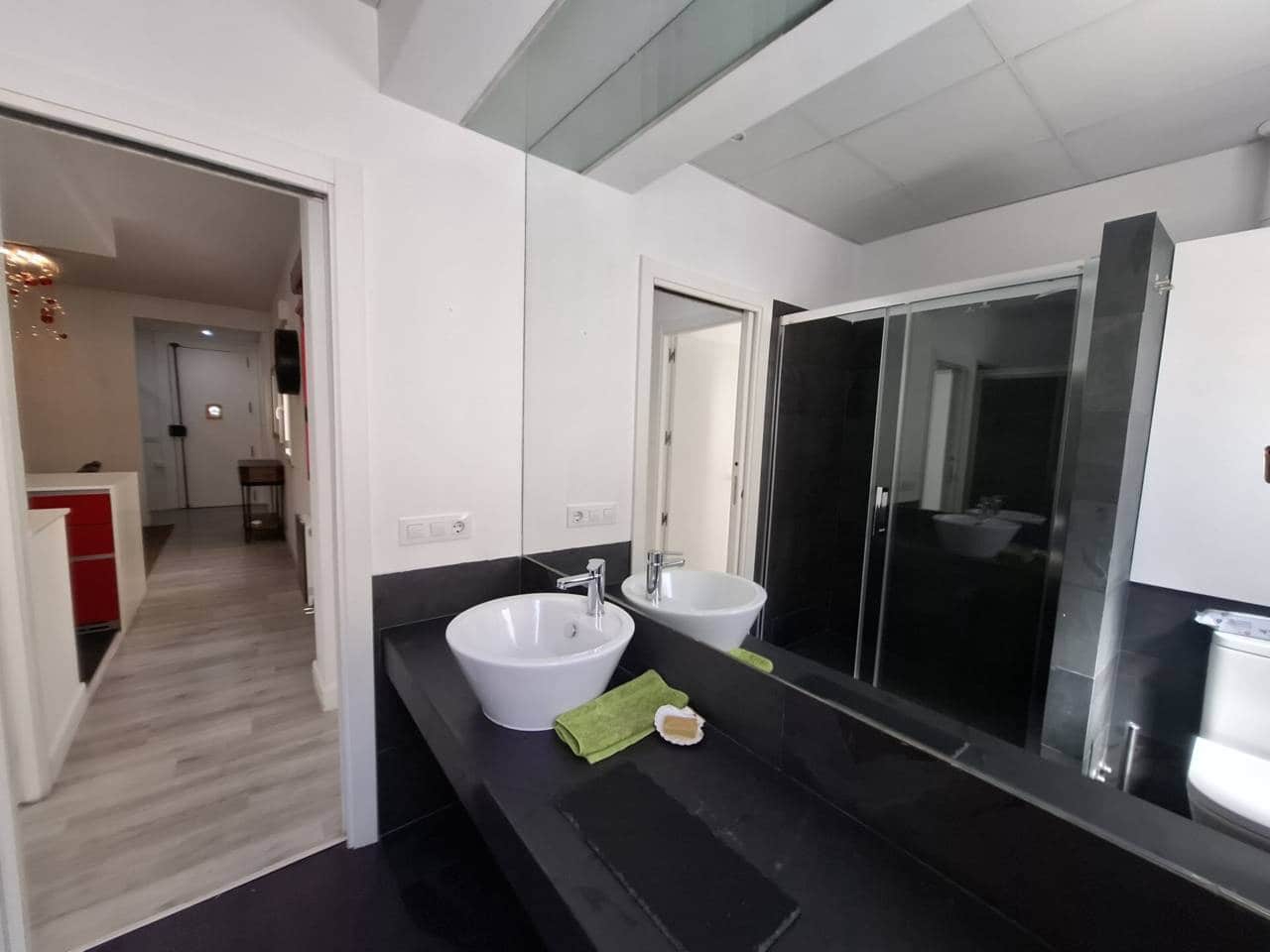 3 soveværelse Lejlighed til leje i Madrid by - € 2.100 (Ref: 9819767)