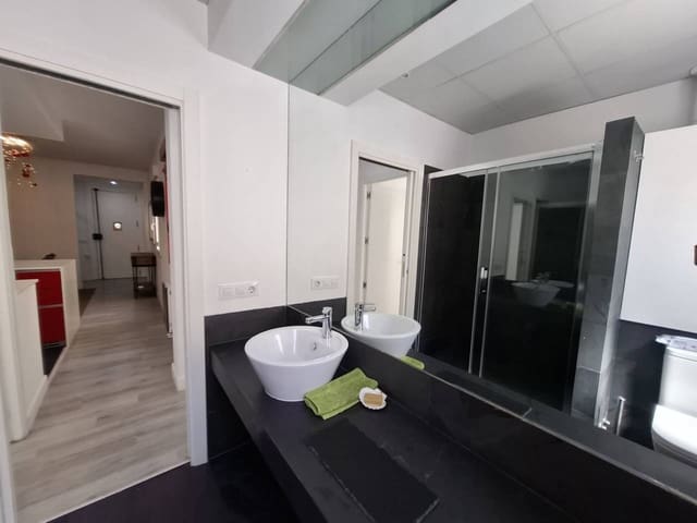 3 soveværelse Lejlighed til leje i Madrid by - € 2.100 (Ref: 9819767)