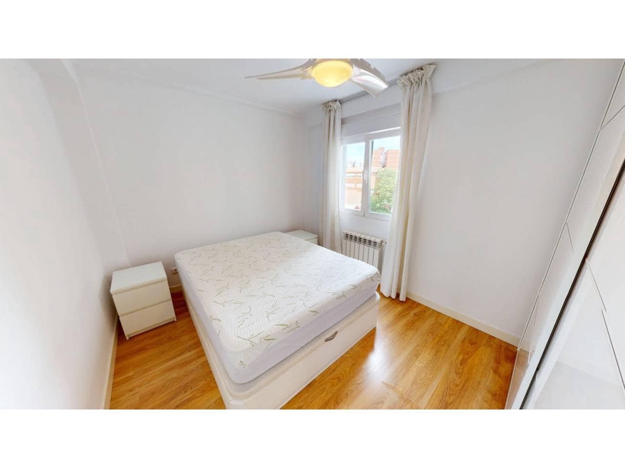 Piso de 3 habitaciones en Móstoles en alquiler - 1.350 € (Ref: 9842024)