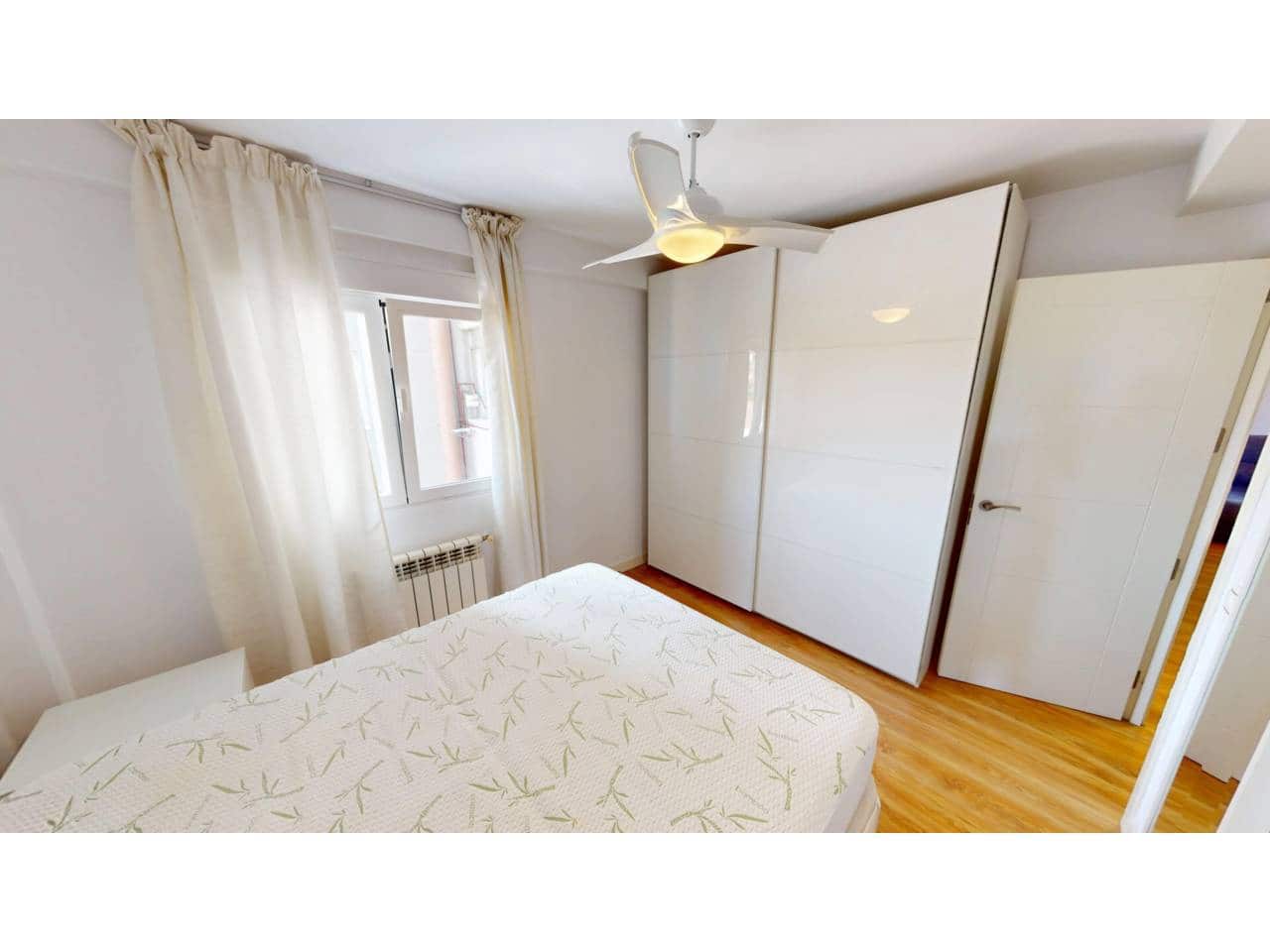 Piso de 3 habitaciones en Móstoles en alquiler - 1.350 € (Ref: 9842024)