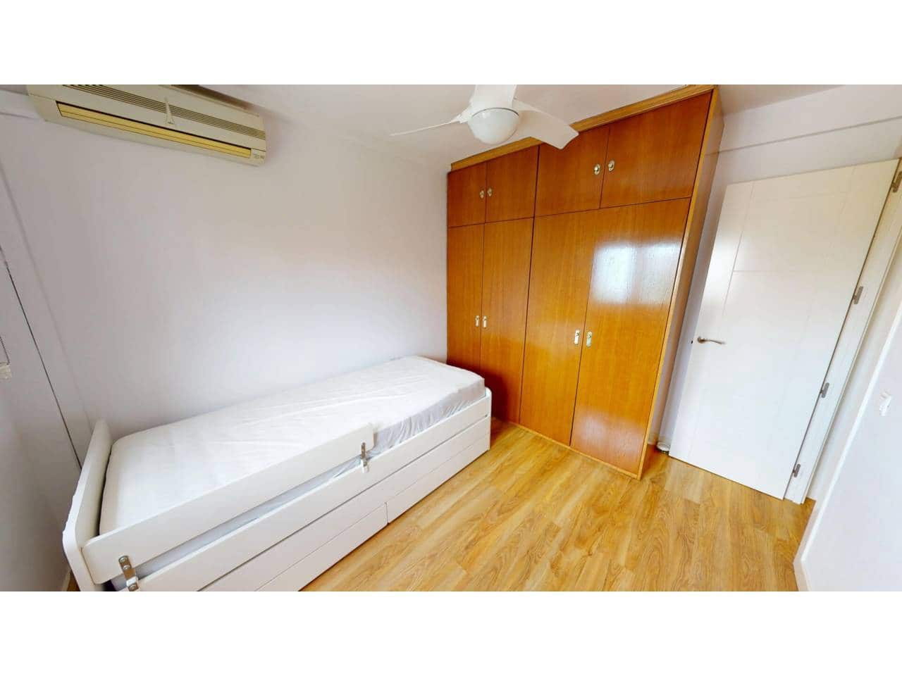 Piso de 3 habitaciones en Móstoles en alquiler - 1.350 € (Ref: 9842024)