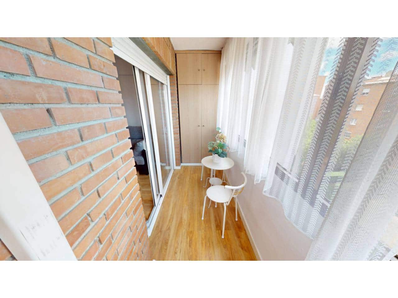 Piso de 3 habitaciones en Móstoles en alquiler - 1.350 € (Ref: 9842024)