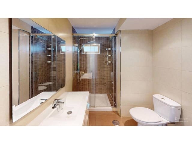 Piso de 3 habitaciones en Móstoles en alquiler - 1.350 € (Ref: 9842024)