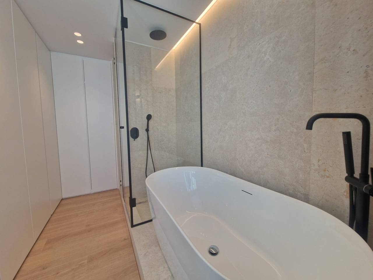 4 soveværelse Lejlighed til salg i Madrid by - € 2.695.000 (Ref: 9850803)