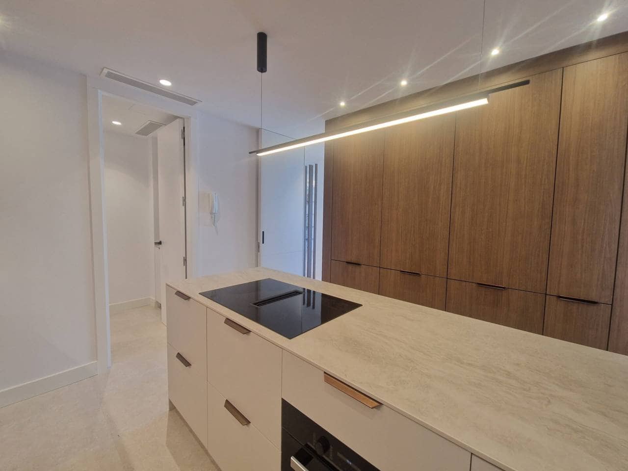 4 soveværelse Lejlighed til salg i Madrid by - € 2.695.000 (Ref: 9850803)