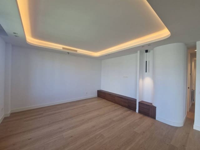 4 soveværelse Lejlighed til salg i Madrid by - € 2.695.000 (Ref: 9850803)